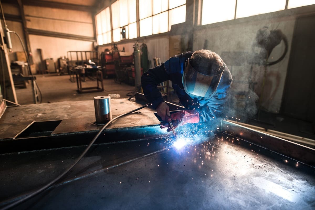 How to Choose Your Welding Smoke Removal System