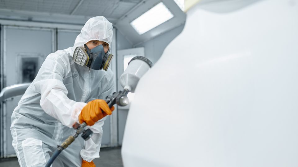 The Hazards of Spray Paint Fumes: Spotlight on Safety